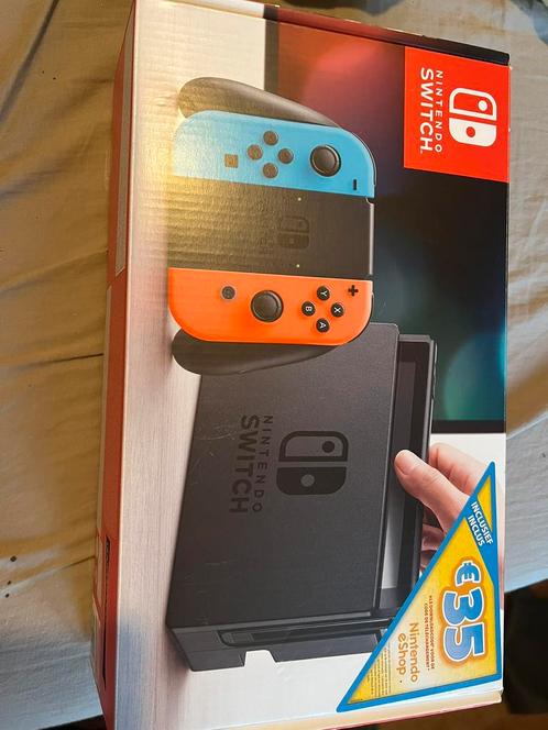 Nintendo switch met vele extra’s, Spelcomputers en Games, Spelcomputers | Nintendo Switch, Gebruikt, Switch Original, Met 3 controllers of meer