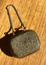 Antiek Tasje met Vingerhoed, Ophalen of Verzenden
