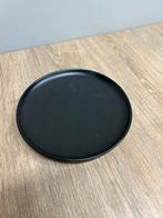 500x okinawa 19cm platte bord borden zwart aardewerk, Huis en Inrichting, Keuken | Servies, Ophalen, Zo goed als nieuw, Bord(en)