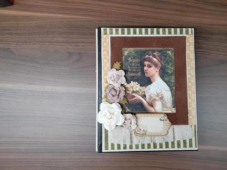 Graphic 45 Portrait of a Lady Mini Album, Hobby en Vrije tijd, Scrapbooking, Nieuw, Album of Boek, Overige merken, Ophalen of Verzenden