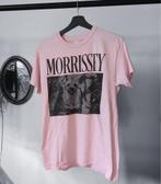 2000S Morrissey graphic pink band Gildan t-shirt, Kleding | Heren, T-shirts, Maat 48/50 (M), Gildan, Ophalen of Verzenden, Zo goed als nieuw