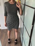 Rut & Circle zwart wit gestreepte asymmetrische jurk maat M, Zwart, Nieuw, Ophalen of Verzenden, Boven de knie