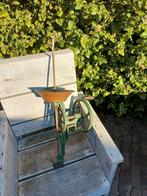 Antieke flessenspoel machine, Ophalen