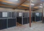 Gezocht: 2 paardenboxen van 3 x 4 meter