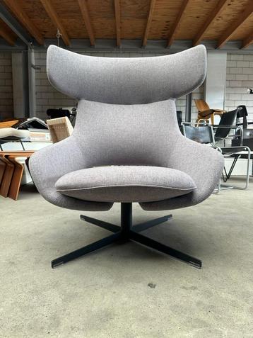 Artifort Kalm draaifauteuil by Patrick Norguet beschikbaar voor biedingen