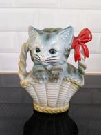 Vintage Spaarpot Kat in Mand  - Retro Decoratie, Ophalen of Verzenden, Gebruikt, Kunststof, Dier