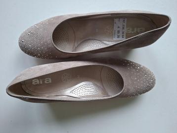 dames schoenen beschikbaar voor biedingen