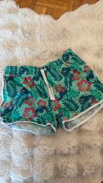 Stitch groen luchtig korte broekje Primark mt 158, Broek, Stitch, Meisje, Ophalen of Verzenden