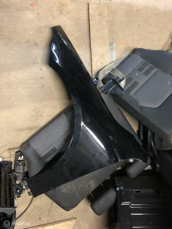 Mercedes CLA-klasse C118 X118 Voorscherm links A1188810300, Auto-onderdelen, Carrosserie en Plaatwerk, Mercedes-Benz, Gebruikt