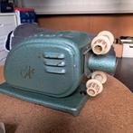 Vintage Toverlantaarn (zonder lens), Audio, Tv en Foto, Diaprojectors, Ophalen of Verzenden, Gebruikt