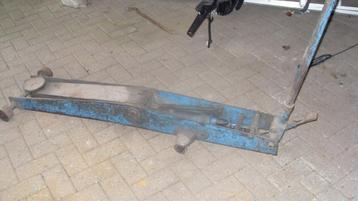 garage krik  beschikbaar voor biedingen