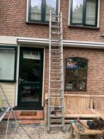 Aluminium ladder met wielen 2x16 treden, Doe-het-zelf en Verbouw, Ladders en Trappen, Ophalen of Verzenden, Zo goed als nieuw