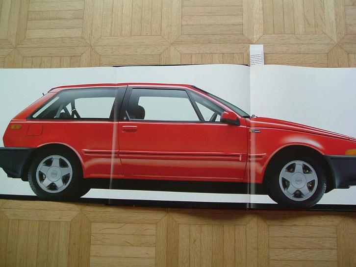 Volvo 480 ES., Boeken, Auto's | Boeken, Gelezen, Volvo, Ophalen of Verzenden
