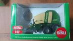 Siku 2460 Krone hooibalenpers, Hobby en Vrije tijd, Modelauto's | 1:32, Ophalen of Verzenden, Zo goed als nieuw, Tractor of Landbouw