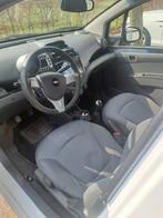Chevrolet Spark 1.0 Bifuel 2010 Wit, Auto's, 4 cilinders, Origineel Nederlands, 36 €/maand, Particulier