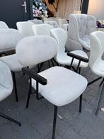 Grijs beige eetkamer stoelen 2 stuks, Huis en Inrichting, Stoelen, Ophalen, Zo goed als nieuw, Overige kleuren, Vijf, Zes of meer stoelen
