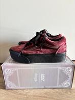 Vans x Disney “Poison Apple” Old Skool Stackform - Maat 39, Kleding | Dames, Schoenen, Ophalen of Verzenden, Vans, Rood, Sneakers of Gympen