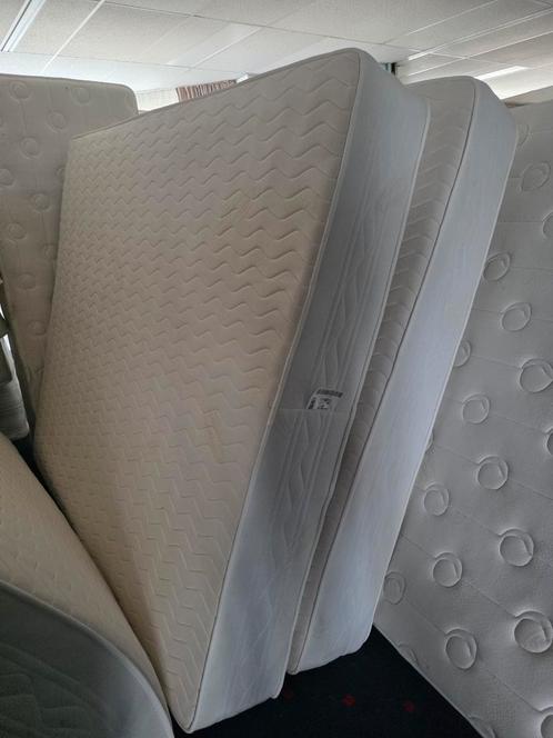 Partij een person quality Matrassen MET IJZER te koop, Huis en Inrichting, Slaapkamer | Matrassen en Bedbodems, Gebruikt, Matras