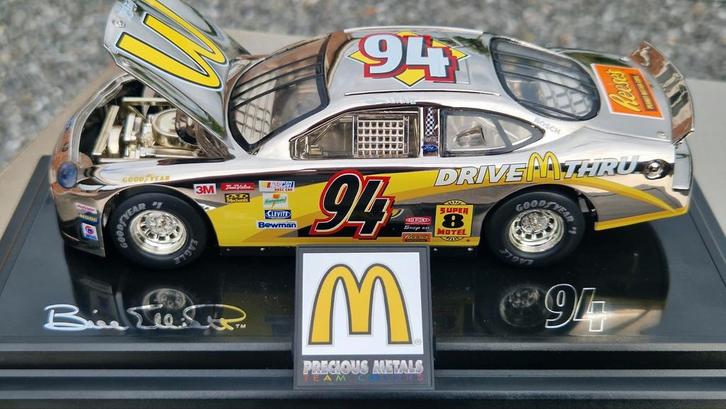 Ford Taurus NASCAR Platinum Plated.Bill Elliot., Hobby en Vrije tijd, Modelauto's | 1:24, Zo goed als nieuw, Overige merken, Ophalen of Verzenden
