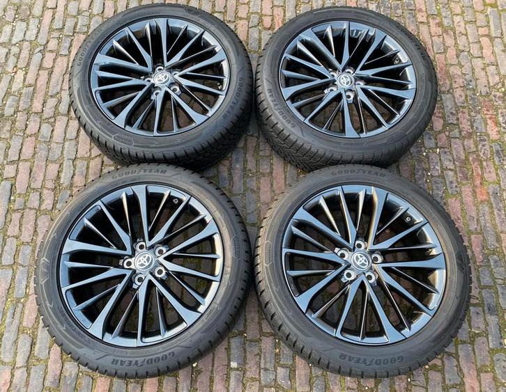 Splinternieuw 19” Toyota C-HR (>2024) velgen + winterbanden, Auto-onderdelen, Banden en Velgen, Banden en Velgen, Winterbanden