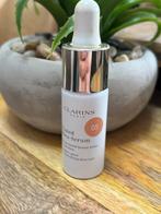 Clarins Tinted Oleo Serum 05 tester, Ophalen of Verzenden, Zo goed als nieuw, Gehele gezicht