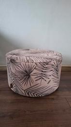 Woood Poef / Hocker, Ophalen, Gebruikt, Stof, 50 tot 75 cm