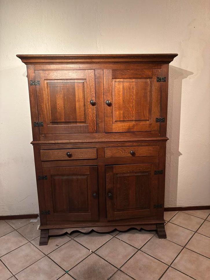 Antieke Eiken Buffetkast in Topstaat, Huis en Inrichting, Kasten | Buffetkasten, Zo goed als nieuw, 150 tot 200 cm, 100 tot 150 cm