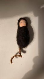 Vilten Wortelkindje jaartafel/seizoenstafel, Hobby en Vrije tijd, Ophalen of Verzenden