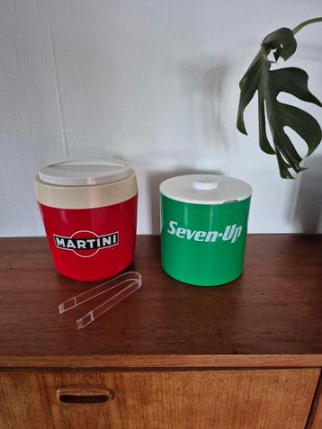Vintage Martini & 7-Up IJsemmers beschikbaar voor biedingen