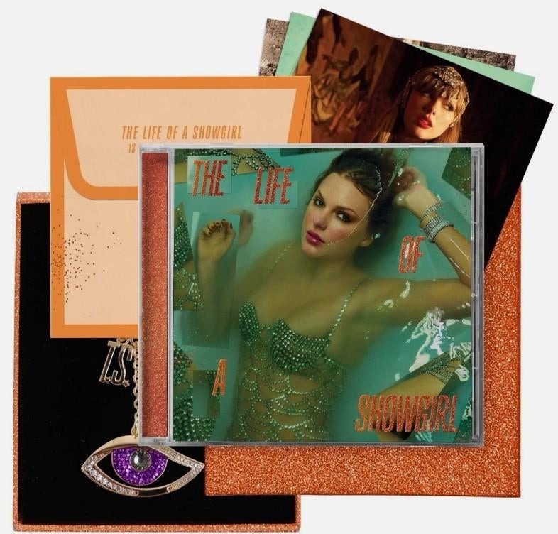 TAYLOR SWIFT, SWEAT & VANILLA CD BOX + SLEUTELHANGER, Cd's en Dvd's, Cd's | Pop, Nieuw in verpakking, Boxset, Ophalen of Verzenden