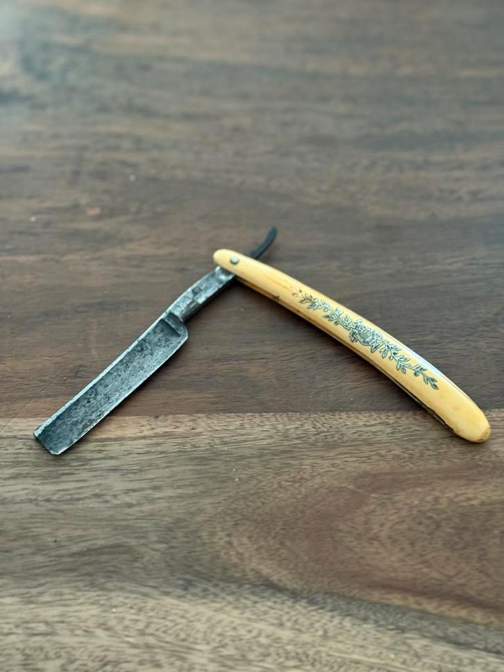 Antiek Scheermes in Goede Staat, Antiek en Kunst, Antiek | Gereedschap en Instrumenten, Ophalen of Verzenden