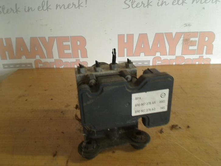 Abs Pomp Skoda Fabia II Combi (2010-03/2014-12) 6ro907379ar, Auto-onderdelen, Remmen en Aandrijving, Skoda, Gebruikt