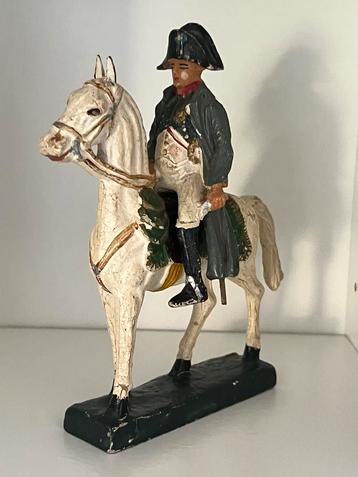 Antiek speelgoed figuur Durso Napoleon Bonaparte paard 1930 beschikbaar voor biedingen