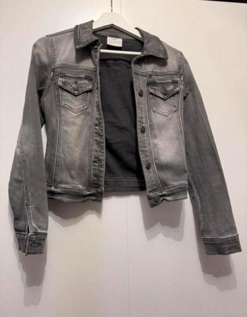 Spijkerjasje Vero Moda, grijs, maat XS beschikbaar voor biedingen