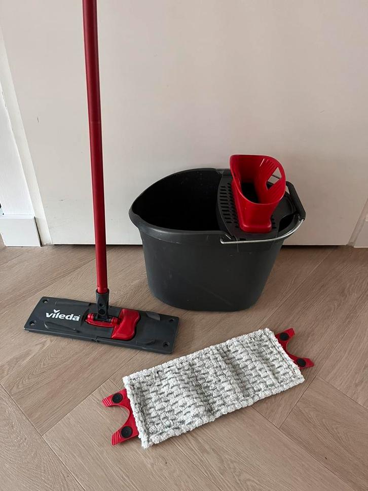 Vileda dweilset - Zo Goed Als Nieuw, Huis en Inrichting, Schoonmaakartikelen, Mop of Dweil, Ophalen