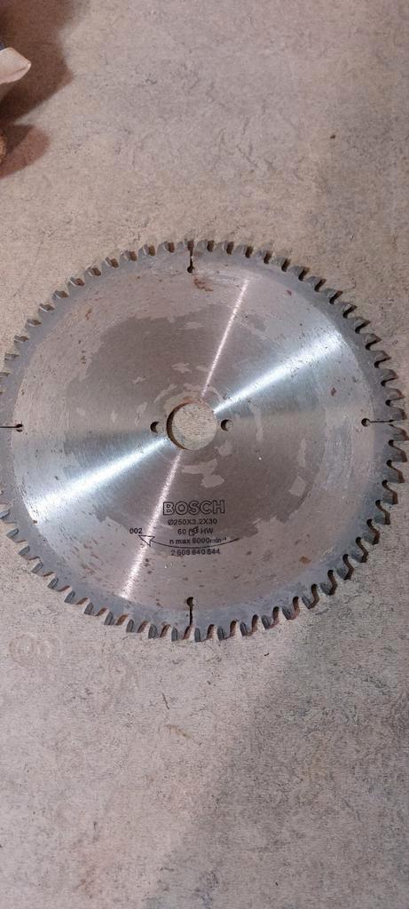 Bosch Zaagblad 250mm - Geslepen, Ongerept!, Doe-het-zelf en Verbouw, Gereedschap | Zaagmachines, Zo goed als nieuw, Cirkelzaag