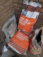 1 1/2 zak Voegzand en  1 1/2 zak voegcement Gratis afhalen, Doe-het-zelf en Verbouw, Overige Doe-het-zelf en Verbouw, Ophalen