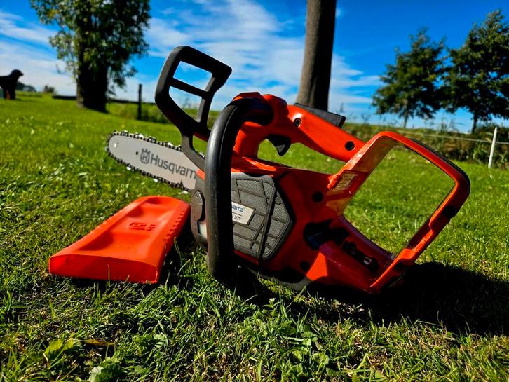 Husqvarna T542i XP Demo accu kettingzaag Tophandle  z.g.a.n., Tuin en Terras, Hand-tuingereedschap, Zo goed als nieuw, Overige soorten