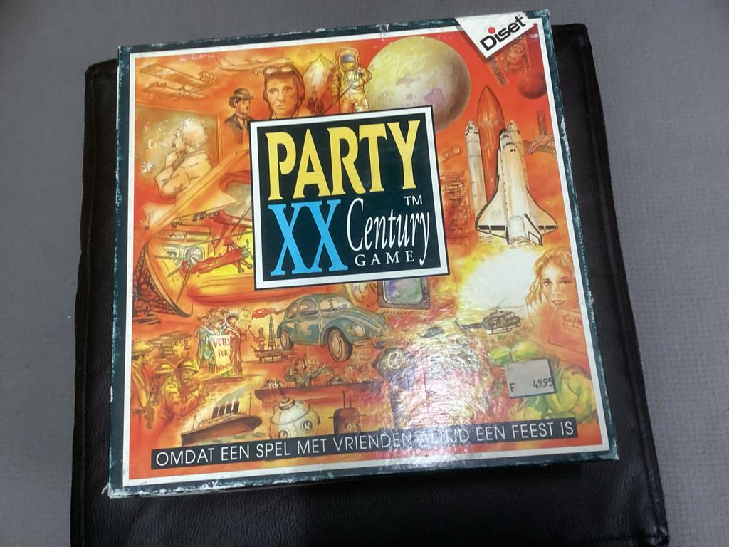 Party XX Century Game, Ophalen of Verzenden, Gebruikt
