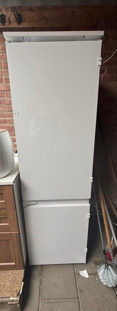 Koelkast/oud ijzer - Gratis af te halen, Witgoed en Apparatuur, Ophalen, 200 liter of meer, 60 cm of meer, Met aparte vriezer