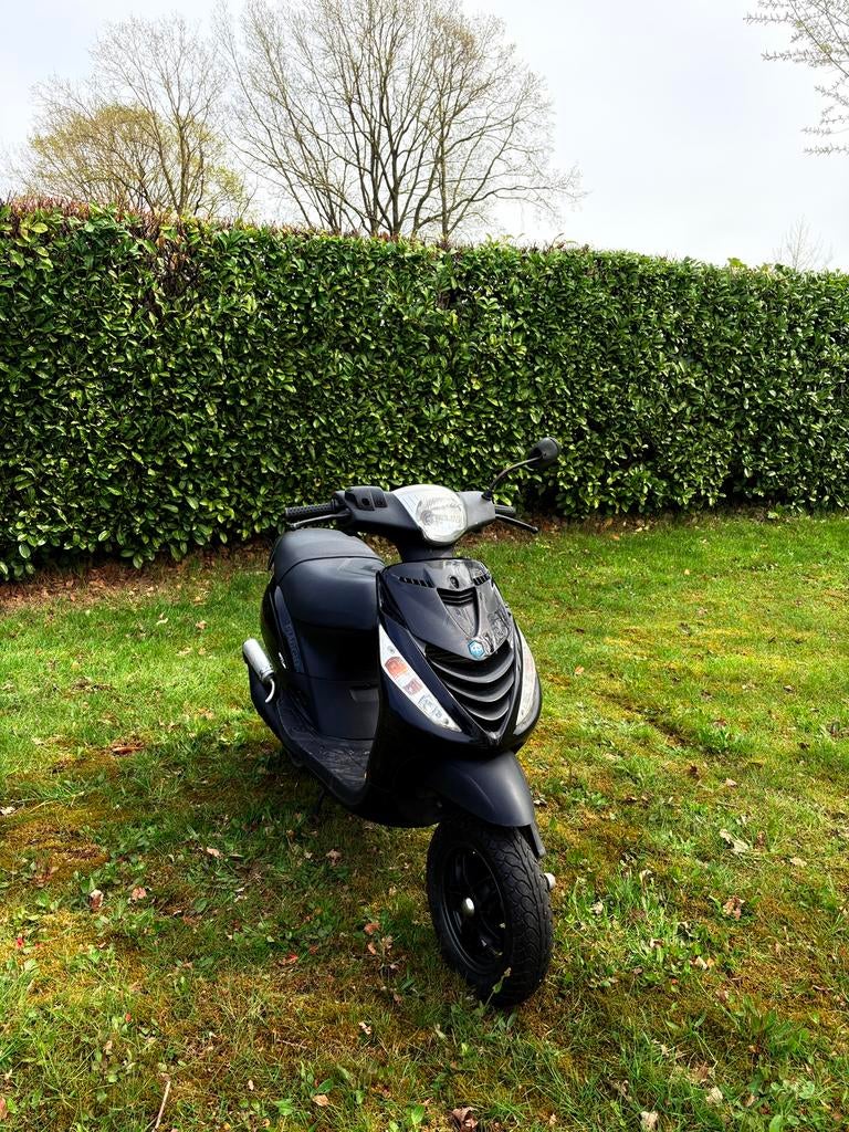 piaggio zip h2o orgineel, Fietsen en Brommers, Brommeronderdelen | Scooters, Ophalen, Zo goed als nieuw, Piaggio