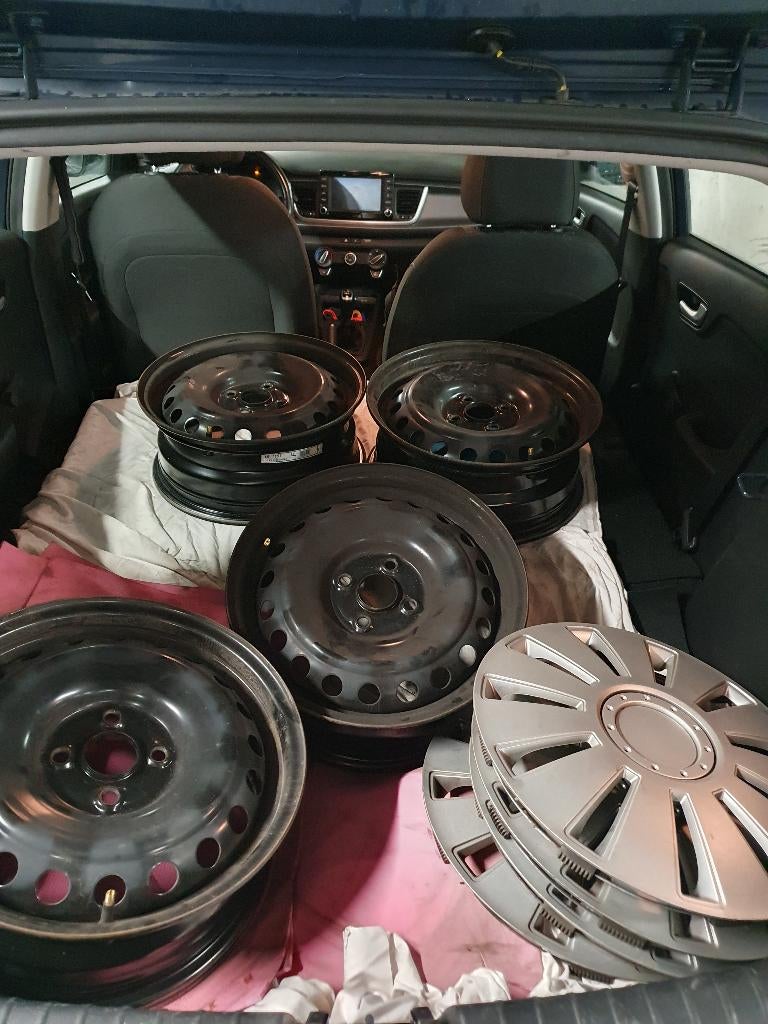 4 stalen velgen 6Jx15 ET46 4x100 Kia Rio + wieldoppen, Ophalen, Gebruikt