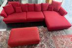 Grote rode hoekbank 3.80m met chaise longue en hocker, Ophalen, Gebruikt, Hoekbank, 300 cm of meer