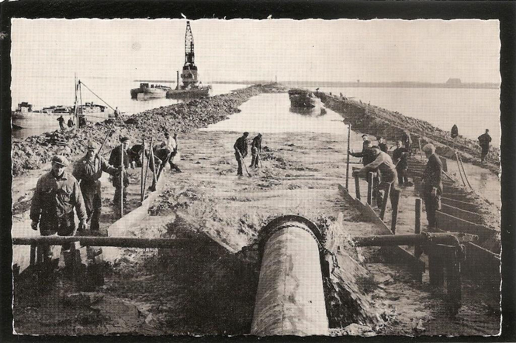Zuiderzee, Dijkbouw, Ophalen of Verzenden, 1940 tot 1960, Ongelopen, Gelderland