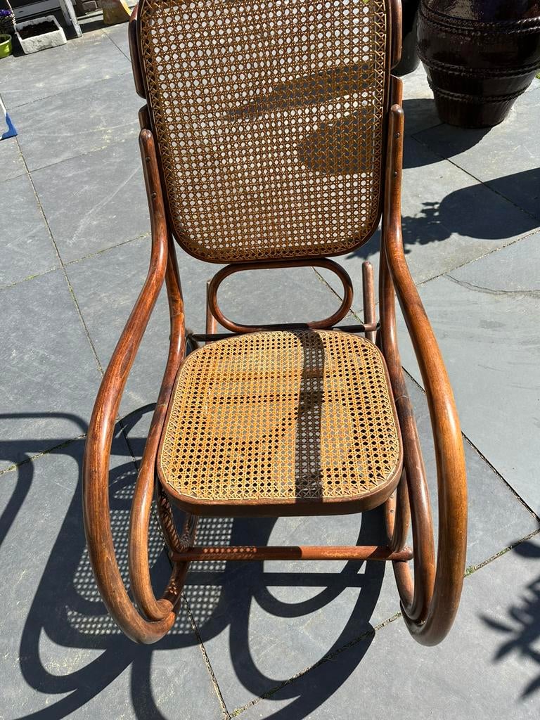 Rotan schommelstoel, Ophalen, Zo goed als nieuw