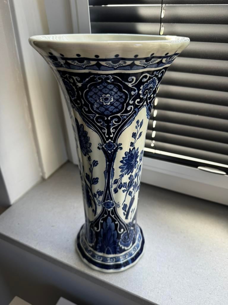 Delfts blauwe vaas 31,5 cm hoog Boch Belgium Sphinx, Blauw, Aardewerk of Porselein, Ophalen of Verzenden, Zo goed als nieuw