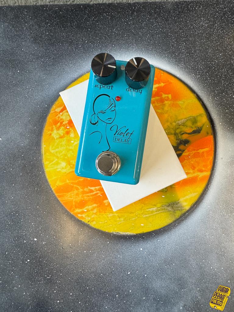 Red Witch Seven Sisters Violet Delay, Red Witch, Delay of Echo, Zo goed als nieuw, Red witch