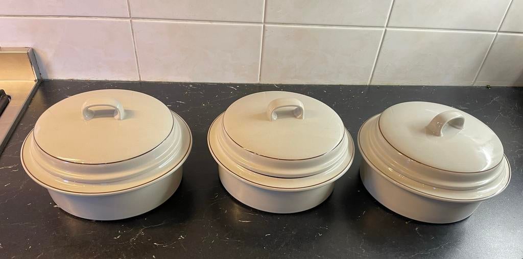 Drie Arabia Finland Fennica dekschalen - Set van 3, Huis en Inrichting, Keuken | Servies, Keramiek, Ophalen of Verzenden, Overige stijlen