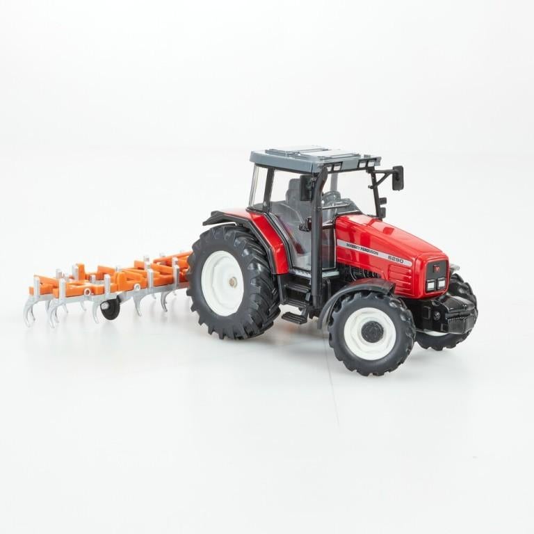 Boeryes: Massey Ferguson 6290 + Cultivator van Britains, Hobby en Vrije tijd, Modelauto's | 1:32, Ophalen of Verzenden, Nieuw
