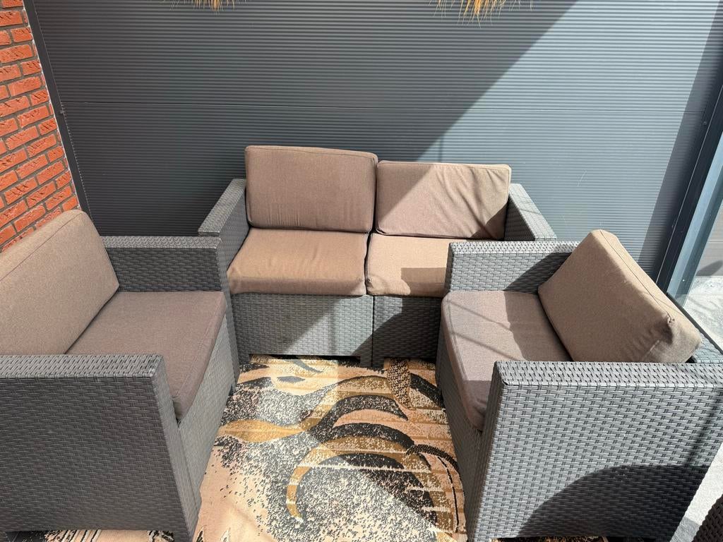 Grijze loungeset met kussens, Tuin en Terras, Tuinsets en Loungesets, 4 zitplaatsen, Gebruikt, Ophalen of Verzenden, Loungeset